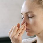 Błyskawiczny reset napięcia w ciele: moc świadomego oddechu