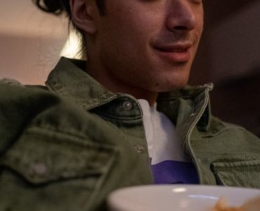 Nocne podjadanie kontra sylwetka: kiedy naprawdę szkodzi, a kiedy możesz jeść bez wyrzutów?